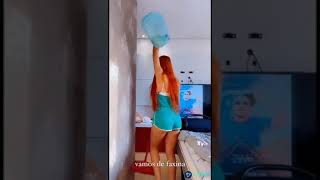 Lara Silva Dançando De Pijama Sem Calcinha