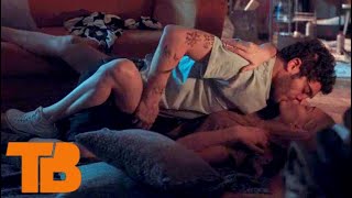 Kal / Don't Leave - Kissing Scene | Dilan Cicek Deniz Burak Deniz | Netflix Turk