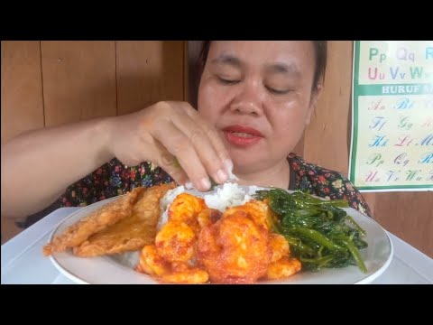 Mukbang udang balado, goreng tempe dan tumis kangkung.