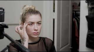 How to Do Makeup Like an Animal Youtuber (aka, Badly) How to Do Makeup Like an Animal Youtuber (aka, Badly)