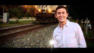 Watch Scotty Mccreery Walk In The Country video