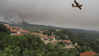 Yunanistanda Orman Yangınları Alevler Antik Olympia Köyüne Yaklaştı