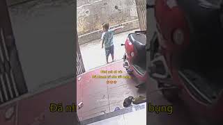 Nhỏ Mà Có Võ Đã Nhanh Trí Còn Tốt Bụng