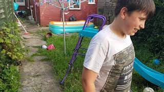 Funny moments backgarden (Vlog) (Pranks and Dares)