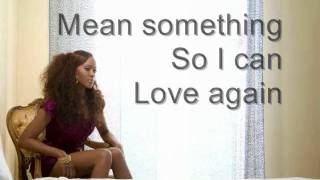 Watch Shontelle Superwoman video