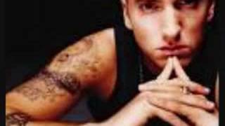 Watch Eminem 97 Bonnie And Clyde video