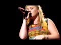 Kelly Clarkson covering Rihanna's We Found Love in a Hopeless Place