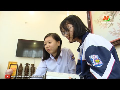 Cô thủ khoa và niềm say mê học tiếng Anh