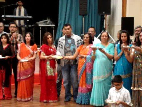 Aum Jay Jagdambe - Arti Gujarati Garba Navratri 2008