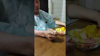 Jam Segini Baru Makan Buah,Hari Ini Banyak Drama