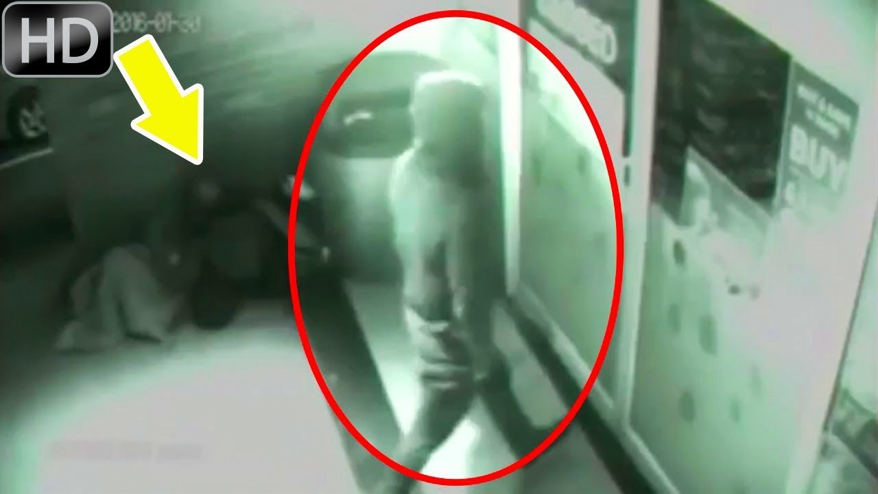 Грехопадение зрелых жен засняли на камеру