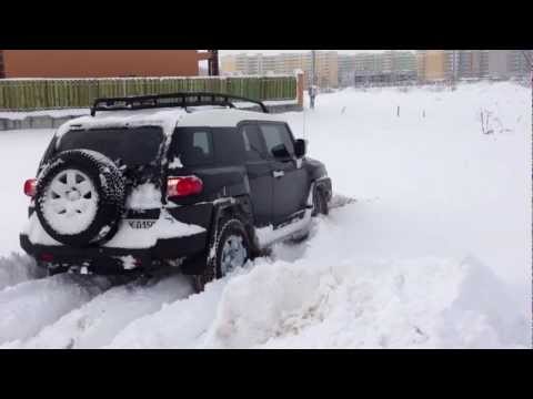 Toyota FJ Cruiser  12.12.2012