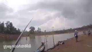 បបក់ត្រីនៅអូសោម(ក្រុមអ្នកបបក់ត្រីដាច់យ៉ៃ).Bumper Stickers in Osoum