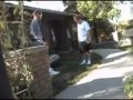 Kızıyla ilişkiye giren genci dövdü
