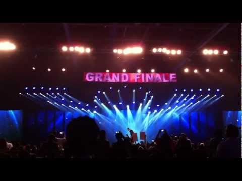 Atif Aslam Performing Pehli Nazar Mein ! On Sur Kshetra Grand...