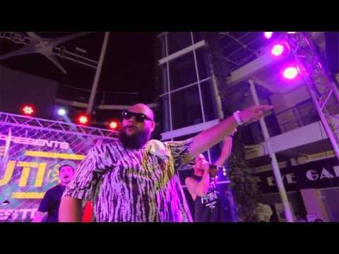 วัยระเริง (Live) - ฟักกลิ้งฮีโร่, PP'Dream and Chom chumkasian thumb