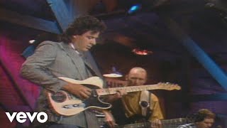 Watch Vince Gill Lets Do Something video