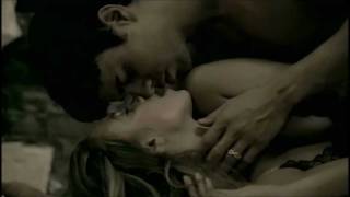 Watch Enrique Iglesias On Top Of You video