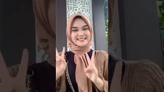 Meme Jilbab Cantik