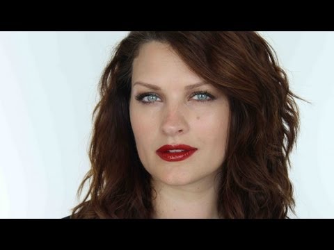 EMMA STONE SPIDERMAN PREMIERE MAKE-UP TUTORIAL - YouTube