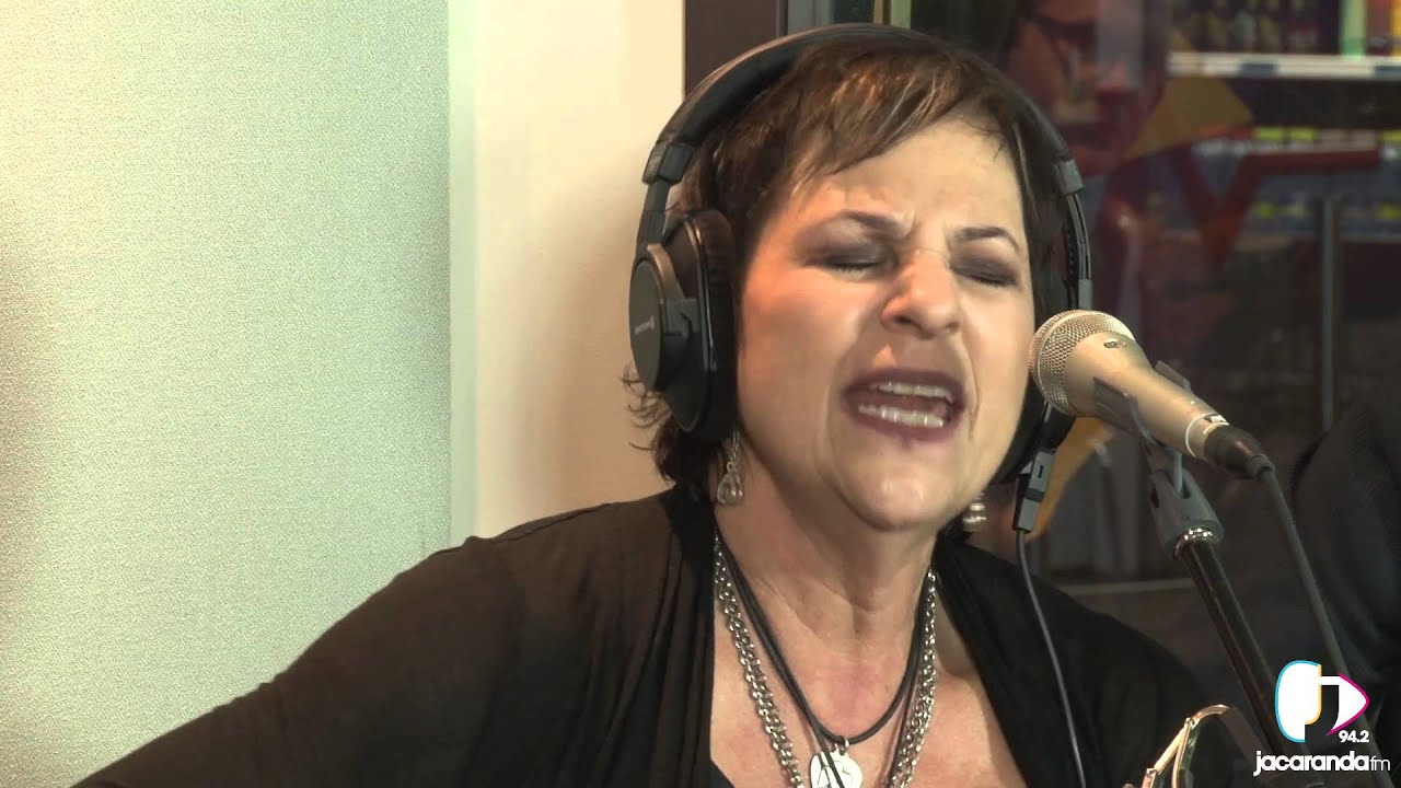 Cindi Alter | cindy alter of clout performs substitute live on mbd Cindi Alter | cindy alter of clout performs substitute live on mbd