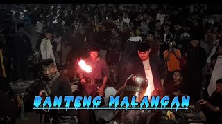 Mengibur Warga Pecinta Bantengan Di Desa Jambuwer .