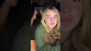 Beautiful Irish Girl Candid Soles Bare Feet In The Pose Livestream
