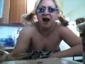 cinnamon challenge - La vampy
