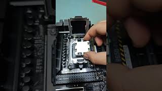 Installing Amd Ryzen 7 7800X3D In An Am5 Socket Asus Tuf Mb