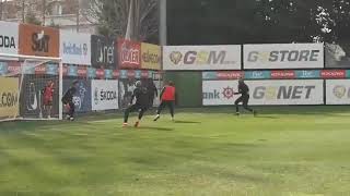 Mostafa Mohamedin Kafa Şutu