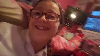 Funny squishy dares (how dare she wet meeeee)