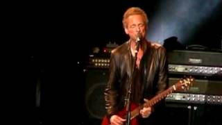 Watch Lindsey Buckingham Gift Of Screws video