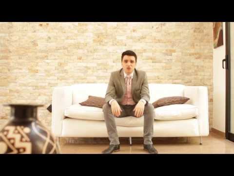 Extraño Video