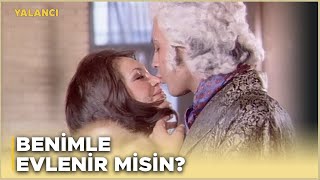 Yalancı Türk Filmi | Zeynep, Ekrem'den Vazgeçiyor ve Aradığı Aşkı Orhan'da Buluy