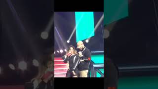 Anuel Y Karol Bailando