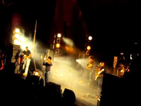KK Live in Concert Auck NZ - Ladka yeh kehta hai (2 lines) &...