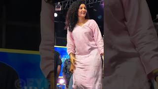 Actress Ritika Singhrecent Dance