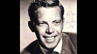 Watch Dick Haymes The More I See You video