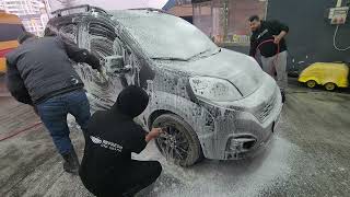 Rahatlatici Oto Yikama.relaxi̇ng Car Wah. Celani̇ng