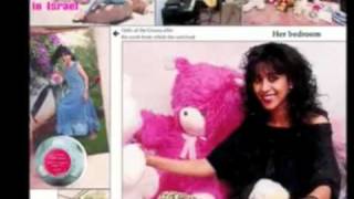 Watch Ofra Haza Taw Shi video