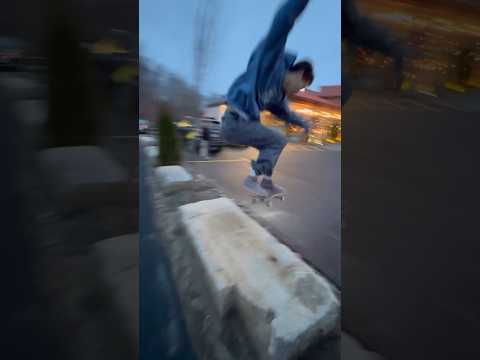 Bouncing around with Dylan Dooley!! #allineedskate #skateboarding #skateeverydamnday