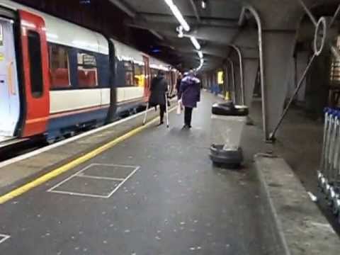 OurTube - Amputee Natalie is flat hunting 100907:203750