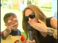 Mirella Cesa junto a Daniel Sarcos Donación a la Fundación El Triángulo Programa EL FAMILION
