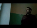 Видео Павел Тропинин курит на лестнице