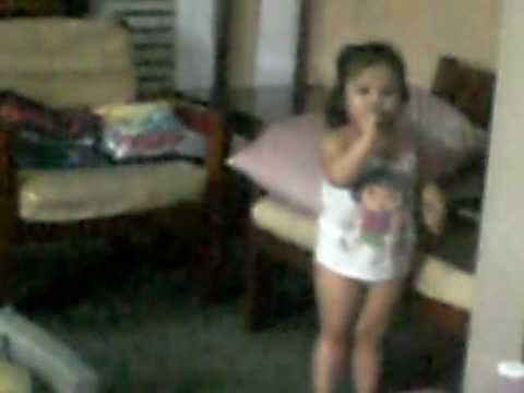 Rei Bella singing A Thousand years ( theme song from the movie...