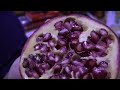 How to eat a Pomegranate