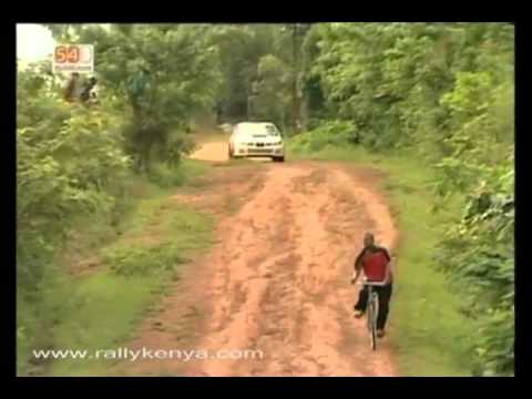 KCB Pearl Of Uganda Rally 2009 scared biker!