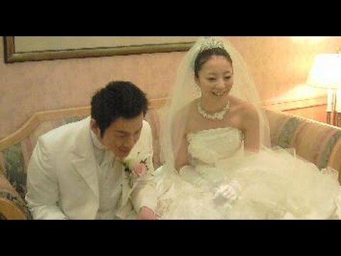 Japanese wedding ceremony　pretty cousin　結婚式