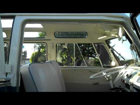 1967 VW Volkswagen 21 Window Samba DeLuxe Micro bus the top of the line and 