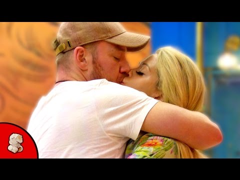 Bianca Gascoigne and Jamie O'Hara Kiss | Celebrity Big Brother | Day 15